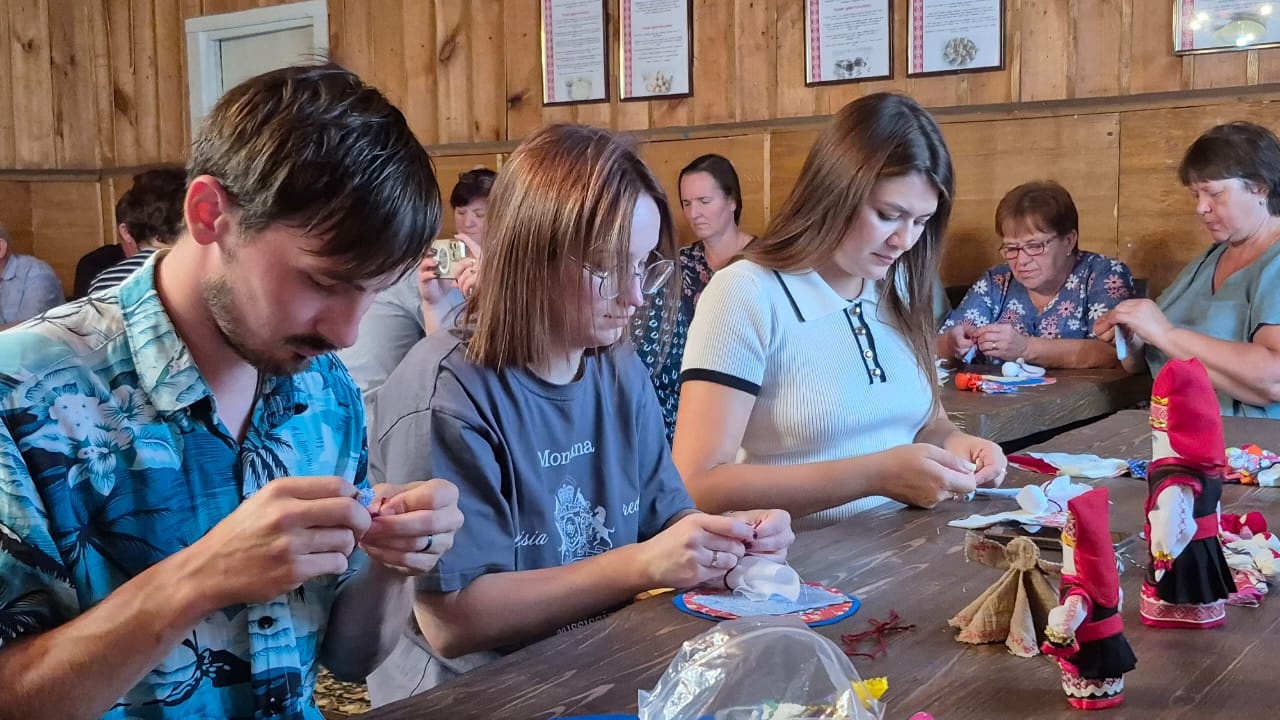 В Лесном Цибаеве открылась креативная мастерская.